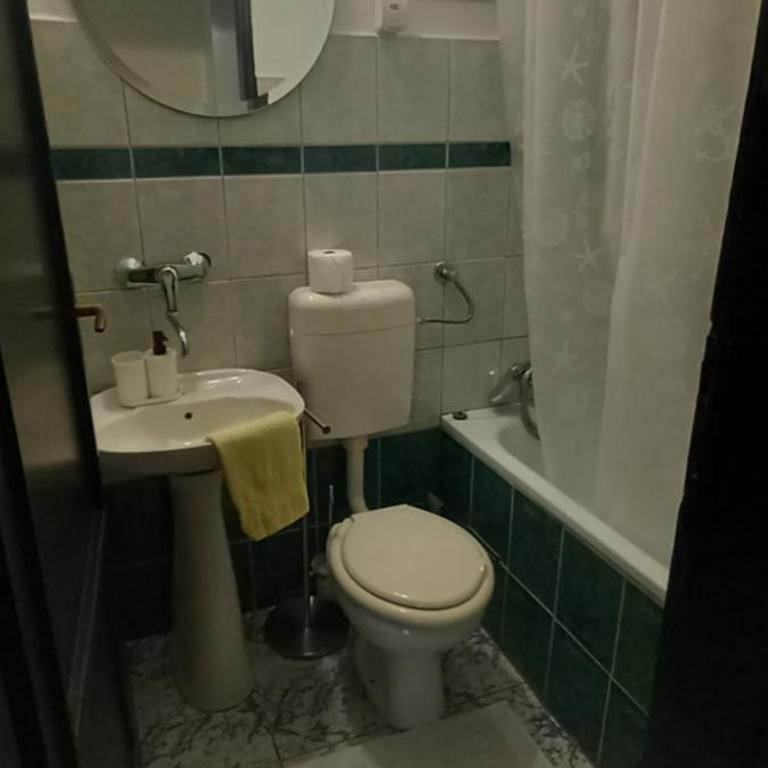 PIAR - Two-Bedroom Apartment - 15