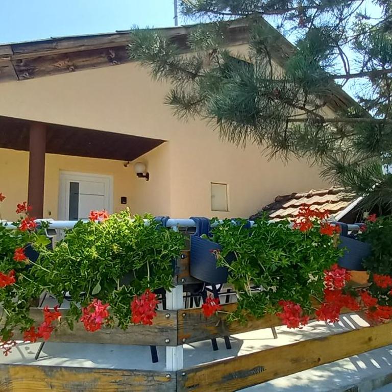 PIAR - Two-Bedroom Apartment - 1