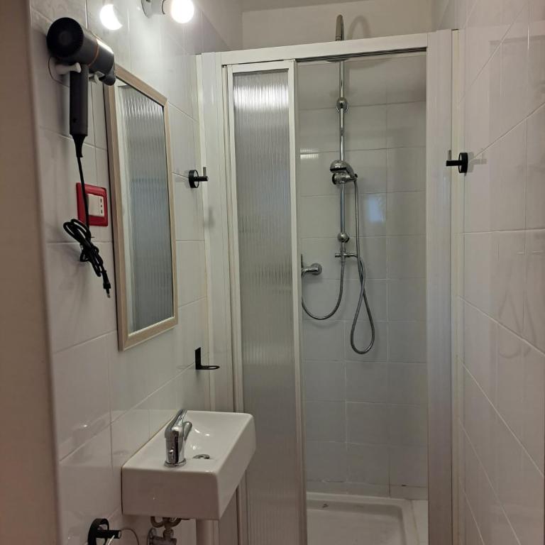 A porta pistola - Camera Matrimoniale con Bagno Privato - 4