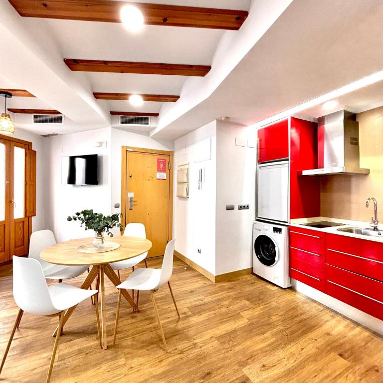 Casa del Carmen - Two-Bedroom Apartment - 2