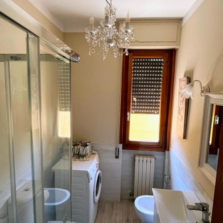 Casetta in Versilia - Appartamento con 2 Camere da Letto e Balcone - 8