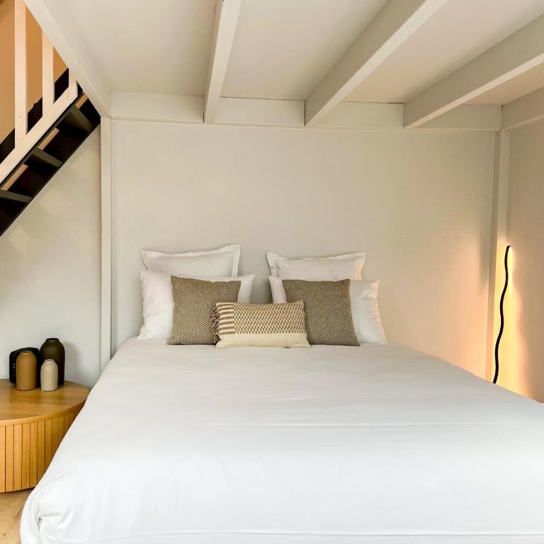 Cloud Stylish flat with jacuzzi near city center - Loft - 8