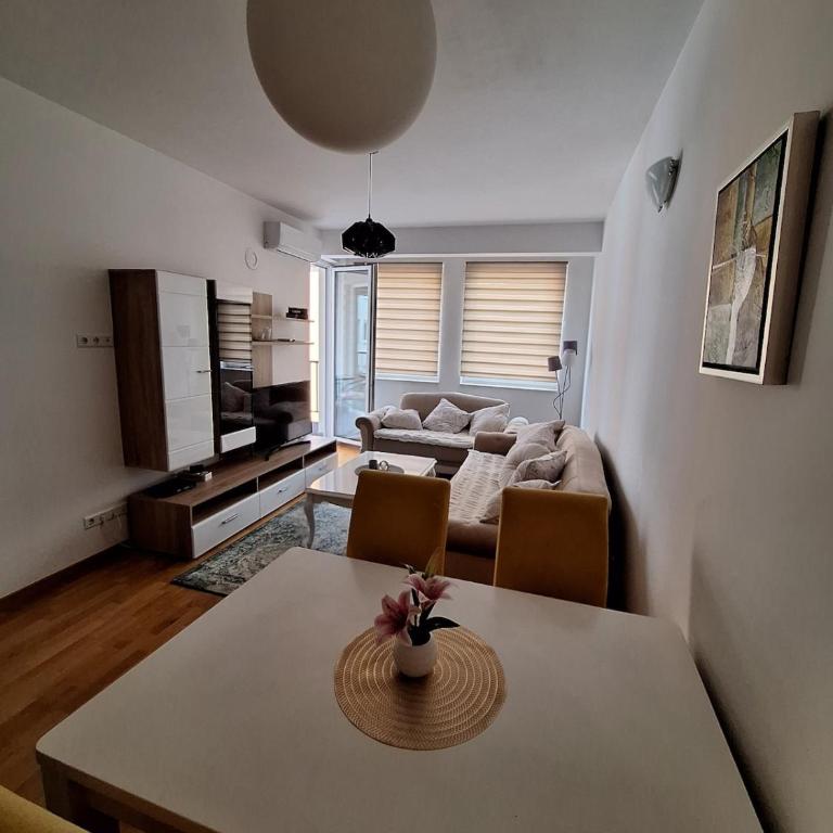 The One apartment - Apartman sa Balkonom - 3