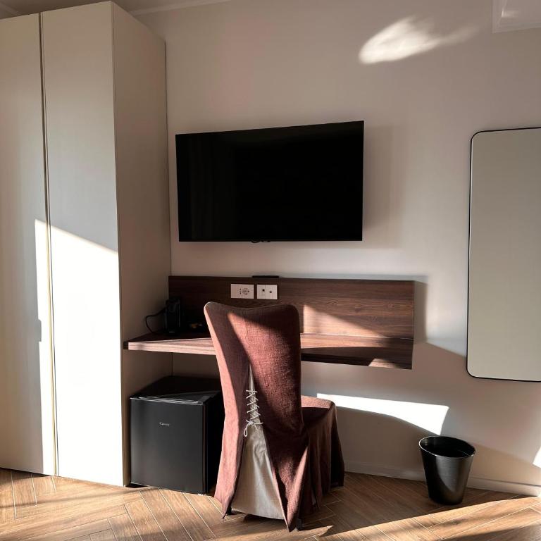 Venus Suites - Deluxe Double Room - 12