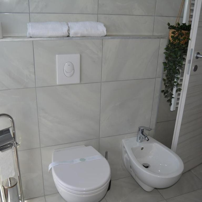Lake's Feeling Apartment with Terrace on Lake Como - One-Bedroom Apartment - 18