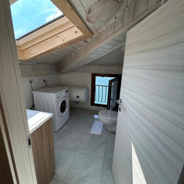 Lake's Feeling Apartment with Terrace on Lake Como - One-Bedroom Apartment - 22