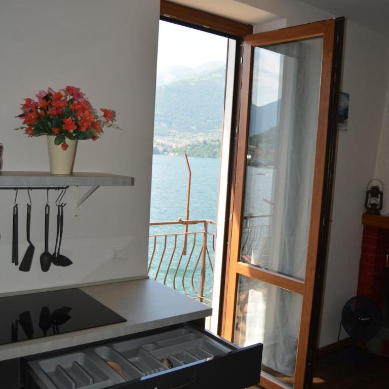 Lake's Feeling Apartment with Terrace on Lake Como - One-Bedroom Apartment - 11
