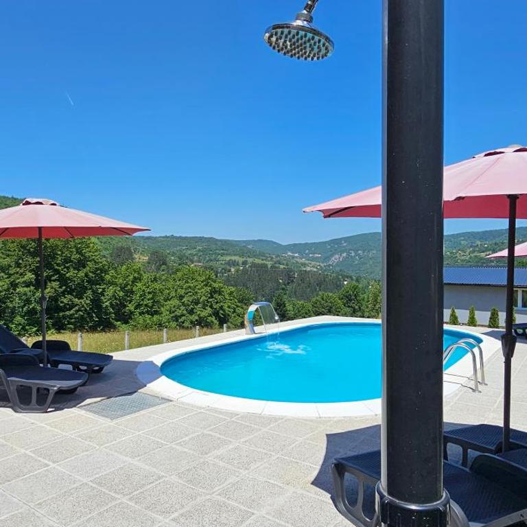 Green Oasis Apartment - Vila sa Sopstvenim Bazenom - 21