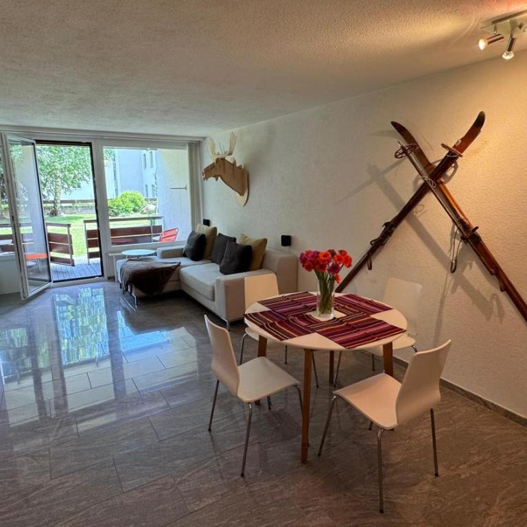 Stylish Alpine Studio in Davos, Wifi & Netflix - Apartment mit 1 Schlafzimmer - 8