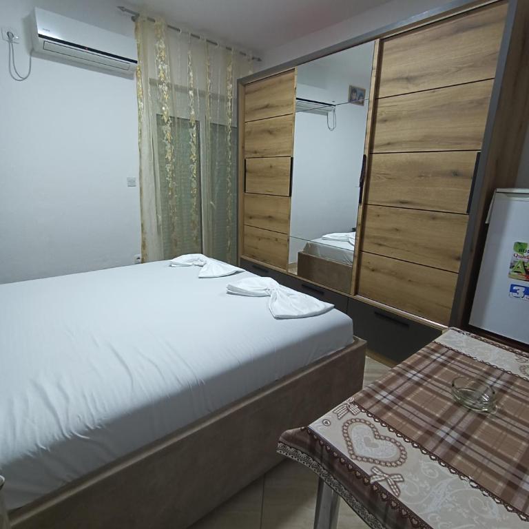 Accommodation Milla - Dvokrevetna Soba sa Bračnim Krevetom i Sopstvenim Kupatilom - 10