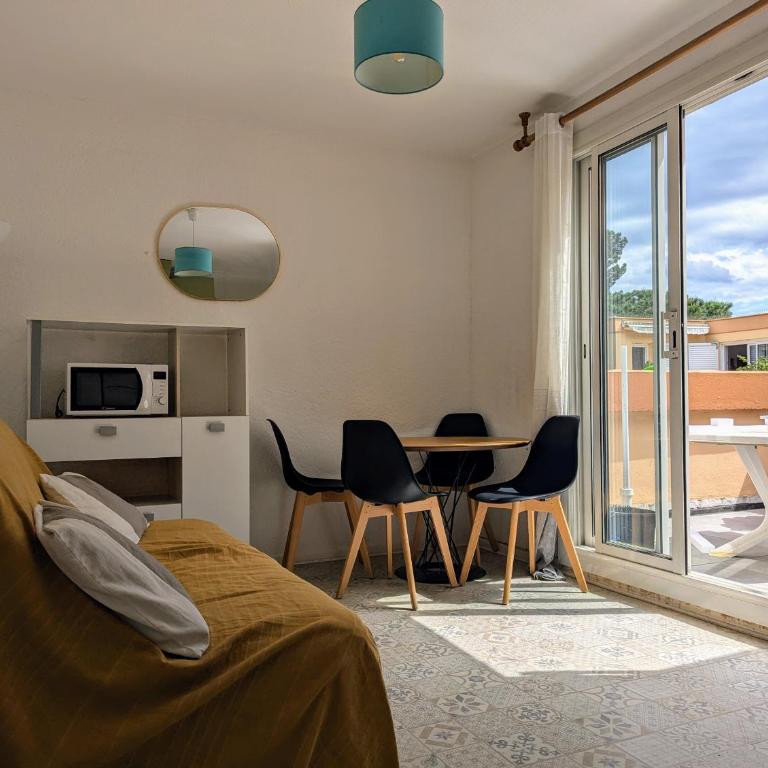 T2 climatisé avec terrasse à 200m de la plage - Apartamento de 1 dormitorio - 10