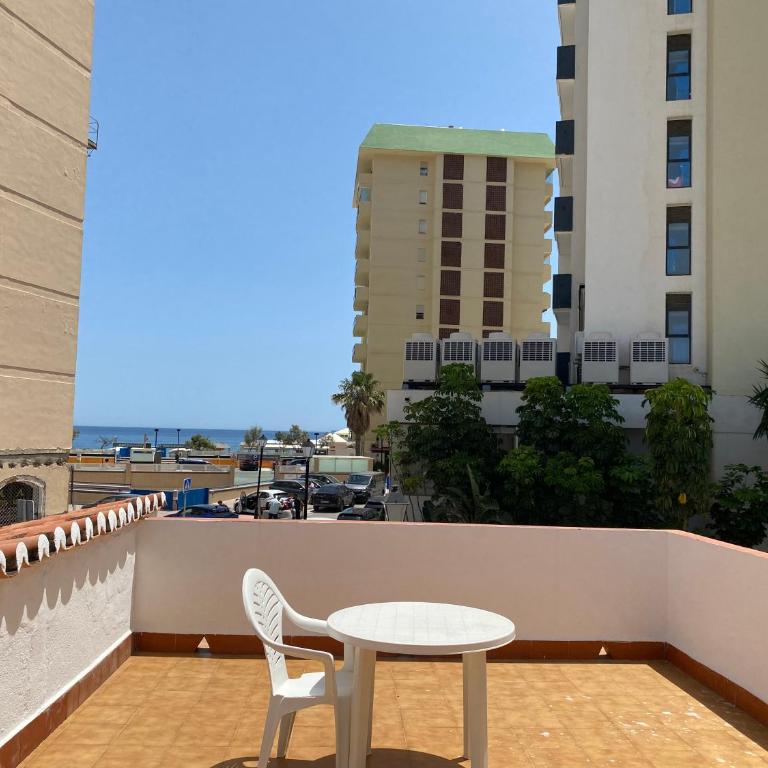 Tu Refugio en la Costa del Sol, Playa y Centro a un Paso - Casa de 2 dormitorios - 1