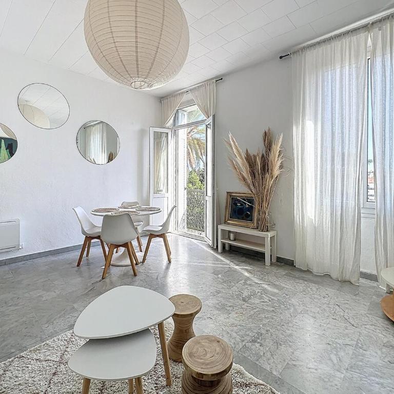 60 m2 private parking, 600 m Palace & beaches - Appartement 1 Chambre - 2