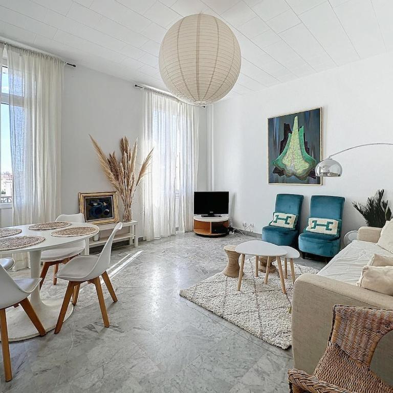 60 m2 private parking, 600 m Palace & beaches - Appartement 1 Chambre - 8