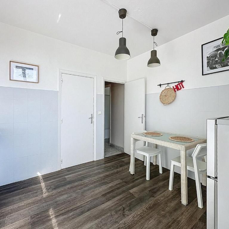 60 m2 private parking, 600 m Palace & beaches - Appartement 1 Chambre - 10
