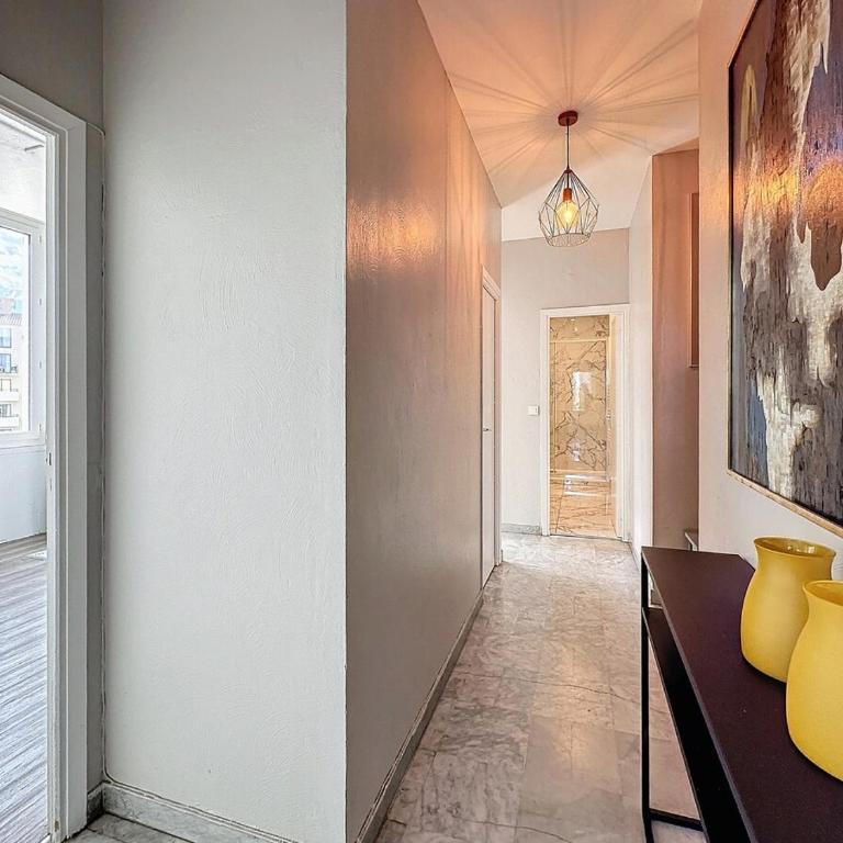 60 m2 private parking, 600 m Palace & beaches - Appartement 1 Chambre - 12