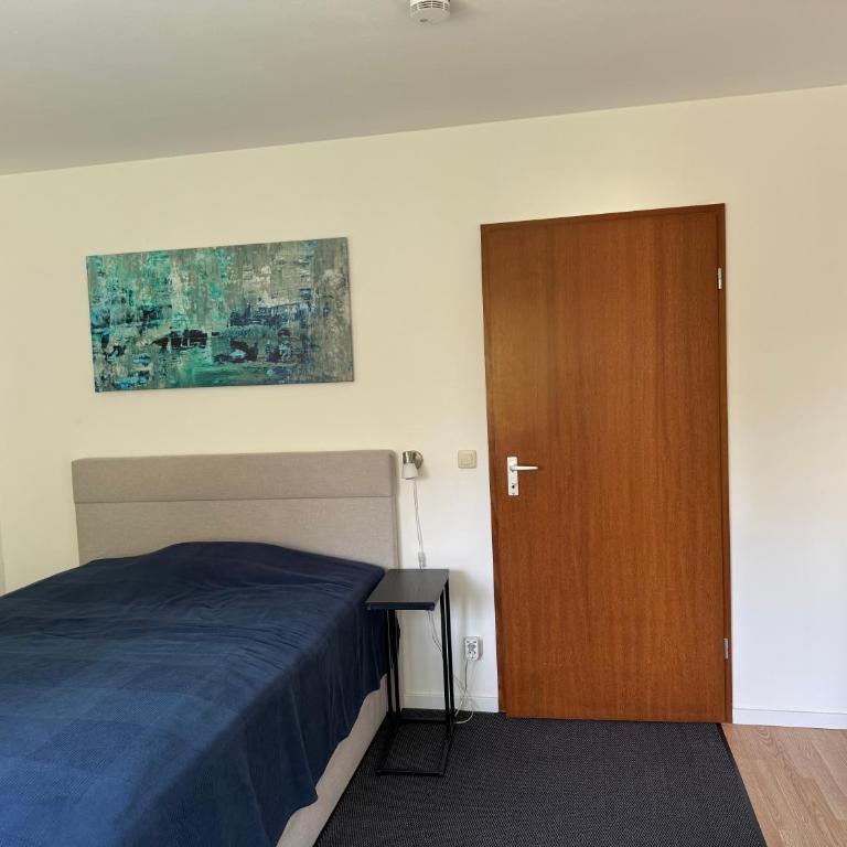 Schönes ruhiges Privatzimmer - Chambre Double avec Salle de Bains Commune - 4