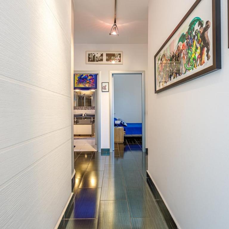 Comics & Cars - Themed Penthouse in Motor Valley - Appartamento con 3 Camere da Letto - 23