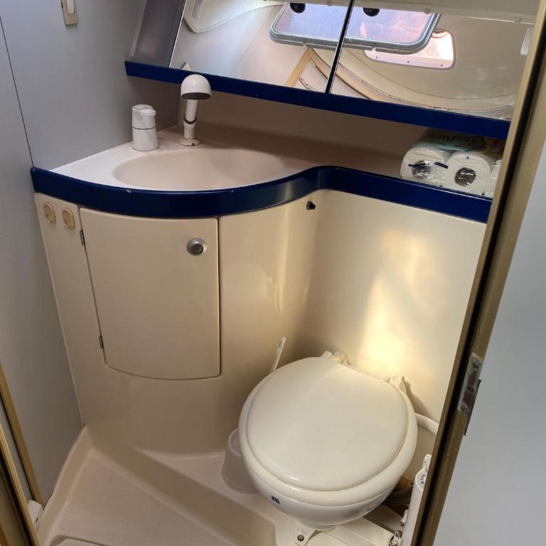 Voilier 36 pieds à Sète au Môle Saint Louis face au Mont Saint Clair - Mobile Home - 12