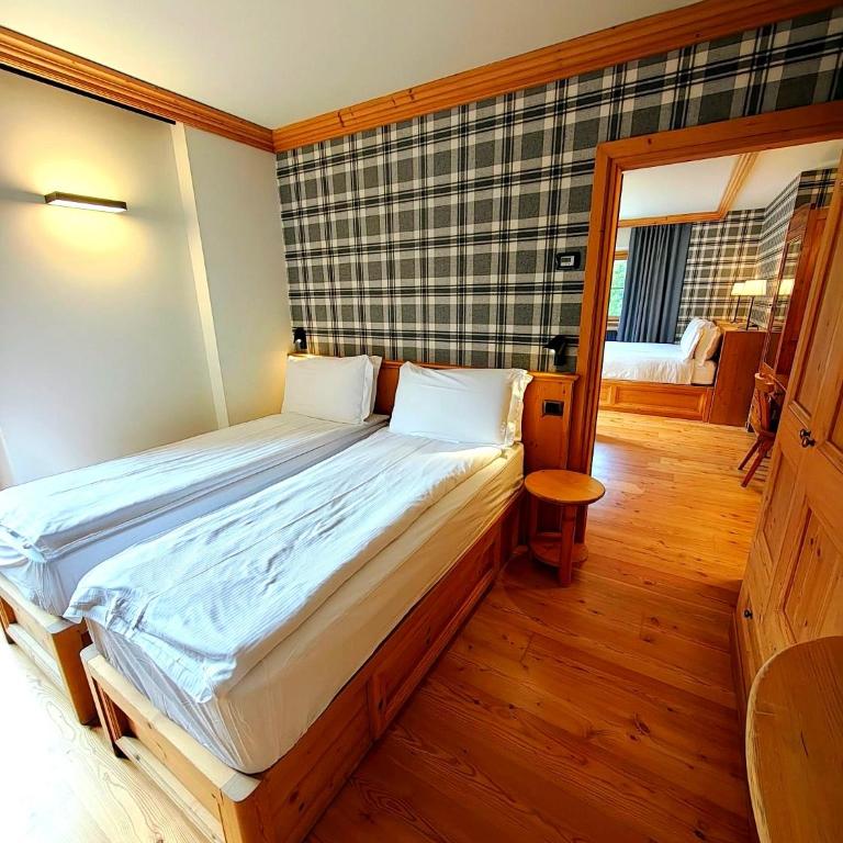 Alpi & Golf Hotel - Camera Quadrupla Comfort - 7