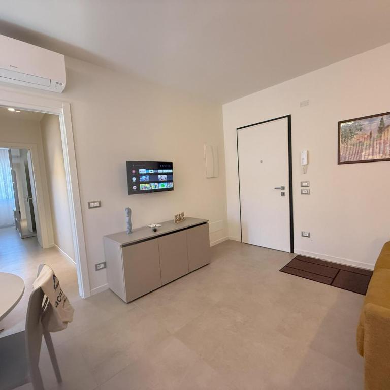 Villa d'Annunzio - One-Bedroom Apartment - 2