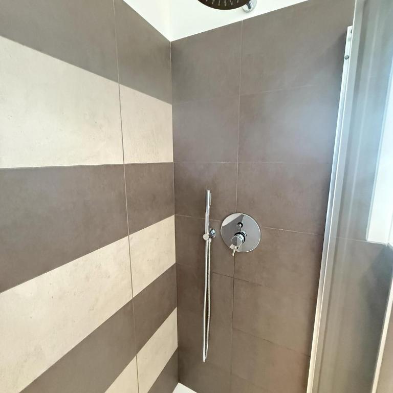 Villa d'Annunzio - One-Bedroom Apartment - 17