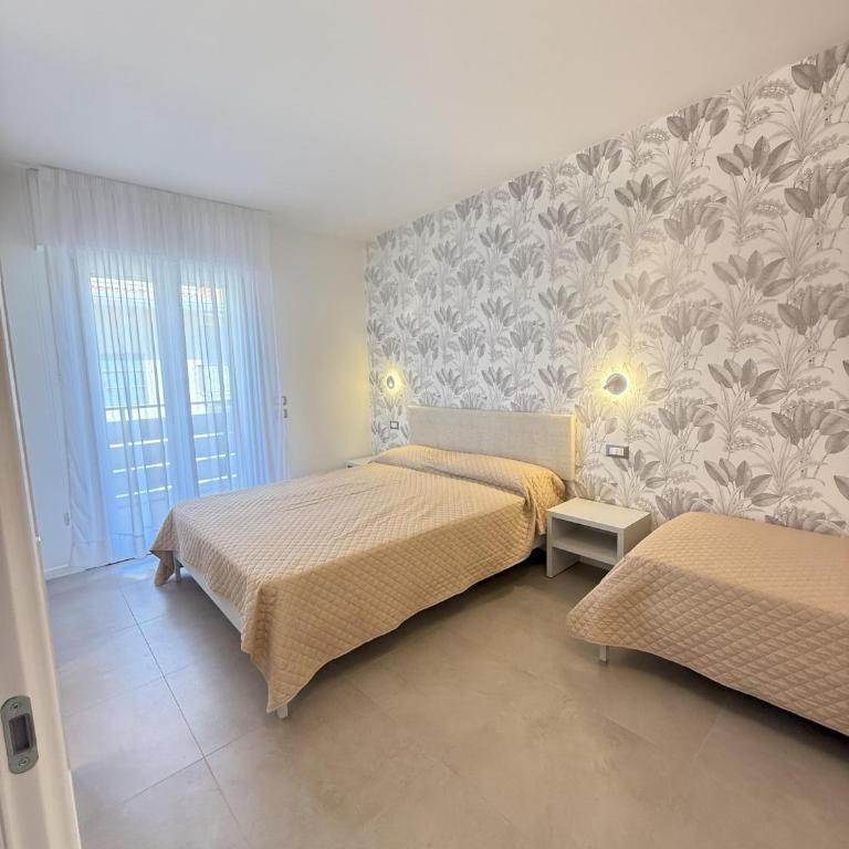 Villa d'Annunzio - Two-Bedroom Apartment with Balcony - 3