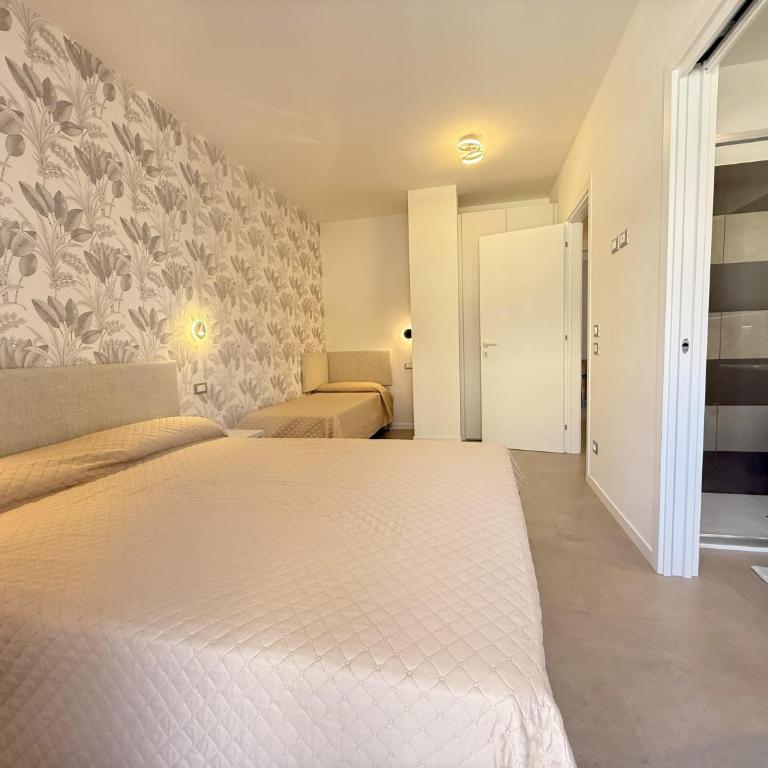 Villa d'Annunzio - Two-Bedroom Apartment with Balcony - 18