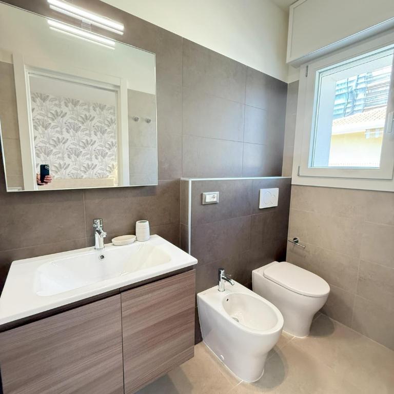 Villa d'Annunzio - Two-Bedroom Apartment with Balcony - 19