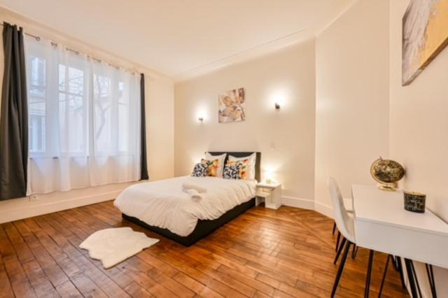 Elegant appartement 3 chambres, 3 salles de bain- Double séjour- Paris 16e- Calme et standing - Apartamento de 3 dormitorios - 36