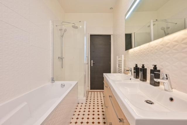 Elegant appartement 3 chambres, 3 salles de bain- Double séjour- Paris 16e- Calme et standing - Apartamento de 3 dormitorios - 38