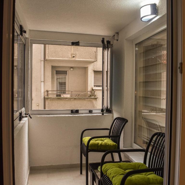 Urban Duplex - Two-Bedroom Apartment - 21