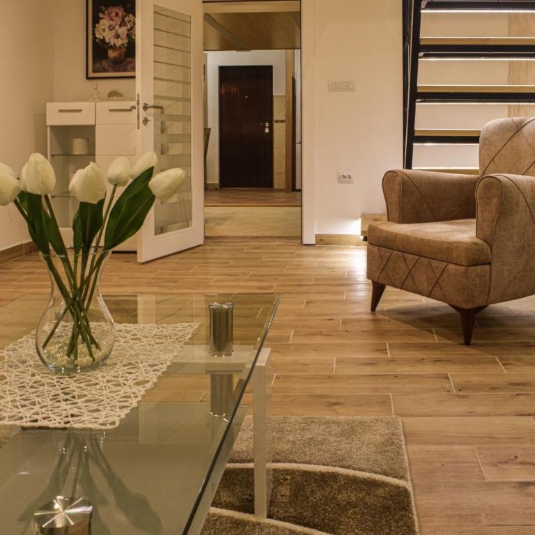 Urban Duplex - Two-Bedroom Apartment - 9