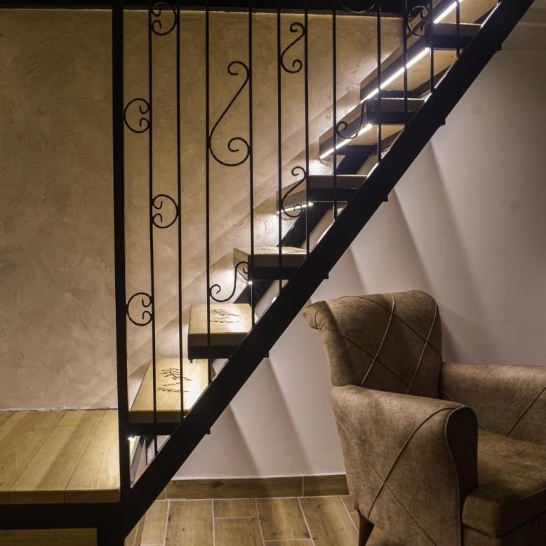 Urban Duplex - Two-Bedroom Apartment - 16
