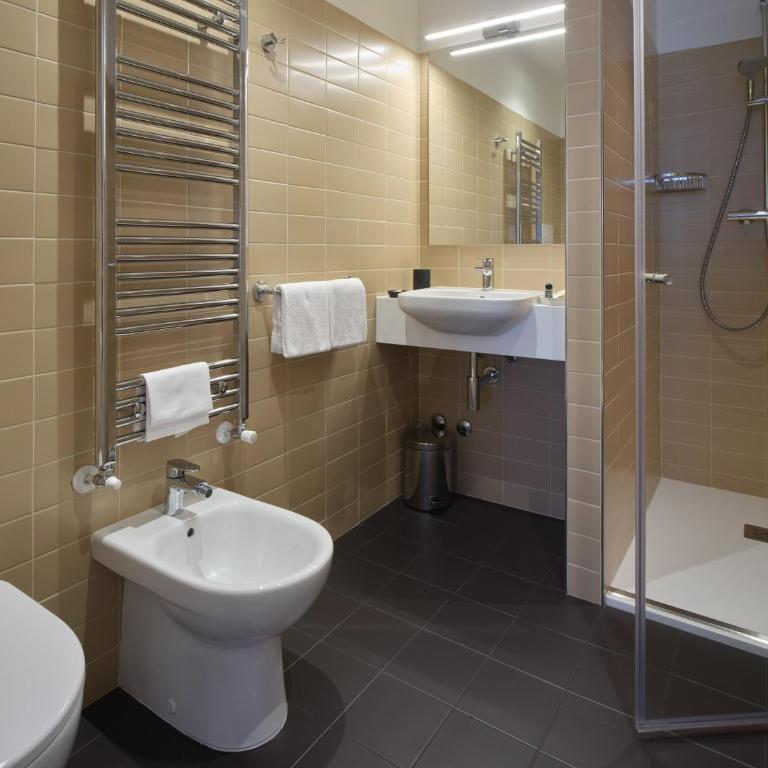 Portica Homes Assisi - Camera Tripla Superior - 4