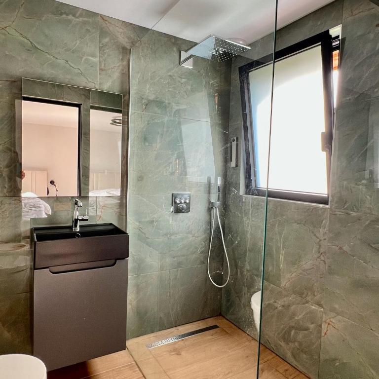 Belle Villa Terra Mare classée 4 étoiles entre océan et bassin - Villa avec Piscine Privée - 80