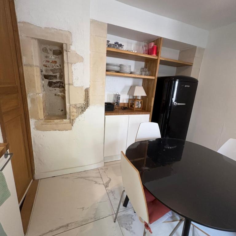 Belle maison centre ville La Rochelle - Maison 3 Chambres - 35