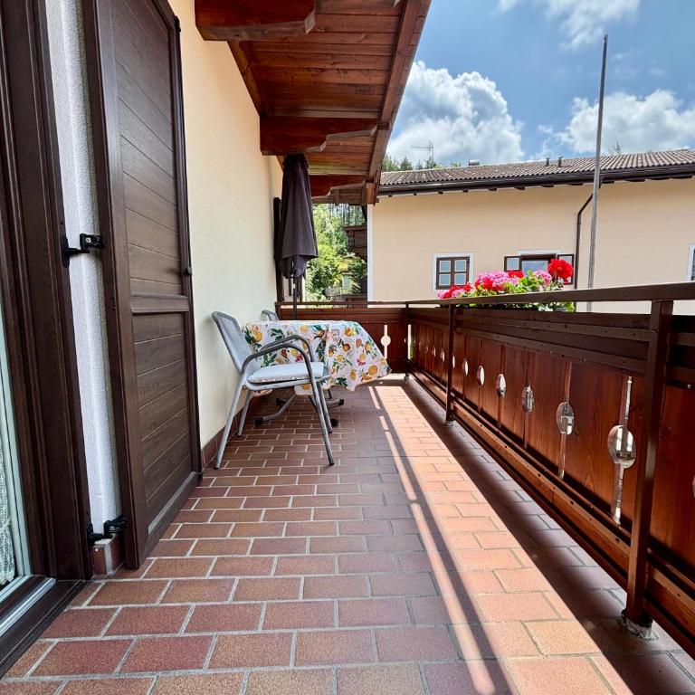 Residence Linde - Ferienwohnungen & Apartments - One-Bedroom Apartment with Balcony - 6