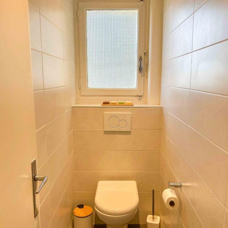 T3 Sanary avec garage proche centre ville - Apartment mit 2 Schlafzimmern - 15