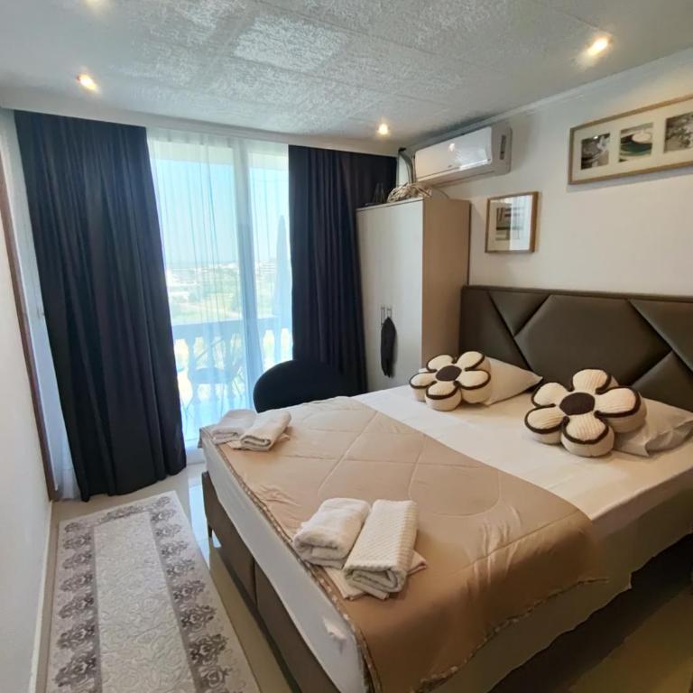 Becic Apartments - Deluks Dvokrevetna soba sa Bračnim Krevetom, Balkonom i Pogledom na More - 15
