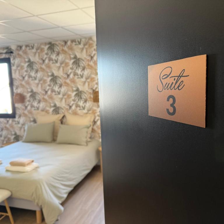 Suite du Spa 3 - Parking Privé Gratuit à Reims - Apartamento de 1 dormitorio - 2