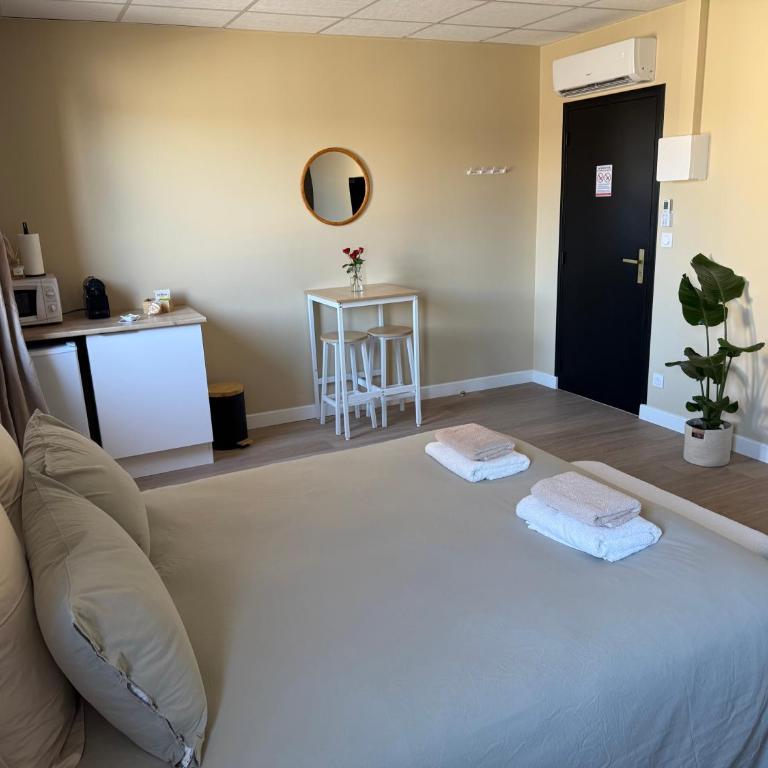 Suite du Spa 3 - Parking Privé Gratuit à Reims - Apartamento de 1 dormitorio - 5