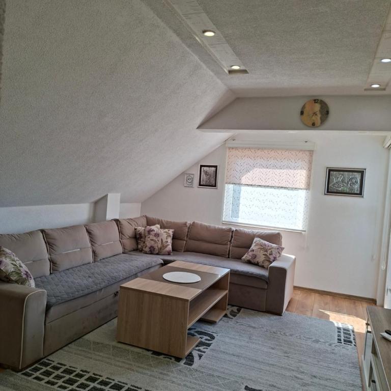 Zlatište - Apartman sa 2 Spavaće Sobe - 12