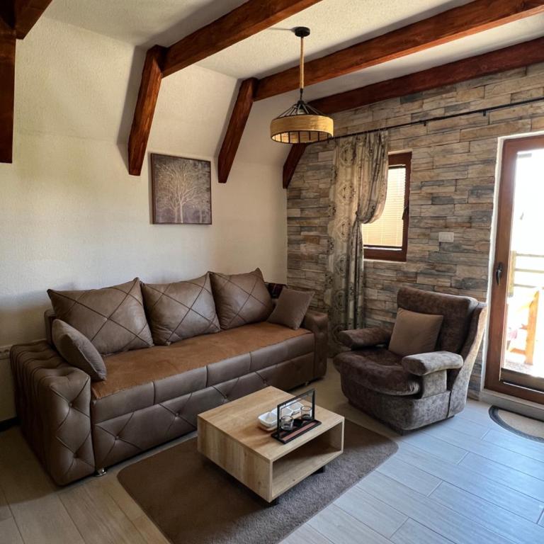 Warm home 1 Zabljak - Two-Bedroom Chalet - 22