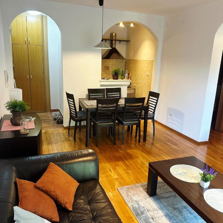 Sun Apartment - Two-Bedroom Apartment - 2
