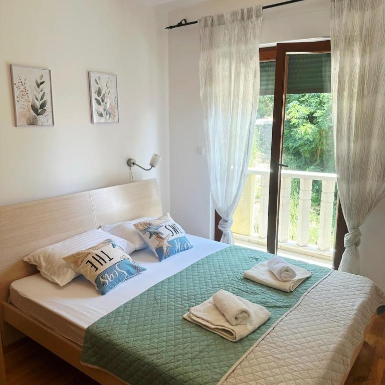Sun Apartment - Two-Bedroom Apartment - 16