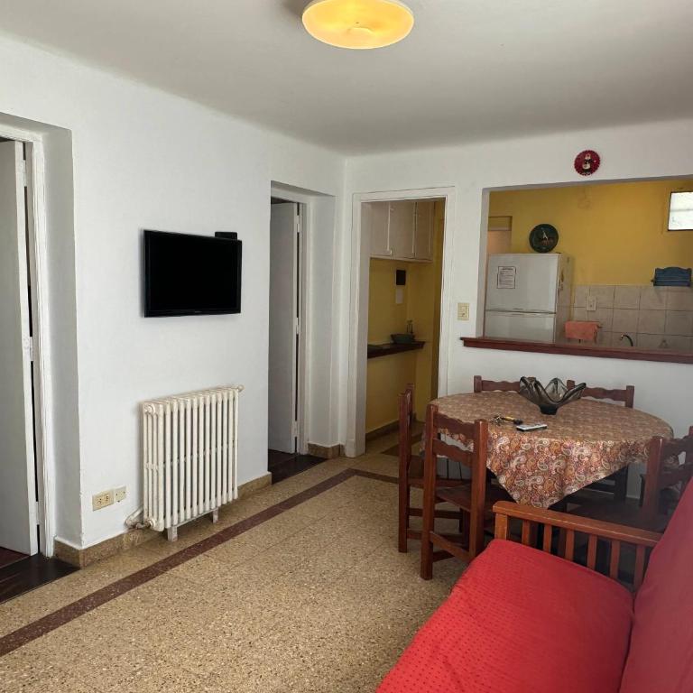 Maui 1 - Two-Bedroom Apartment with Garden View - 9