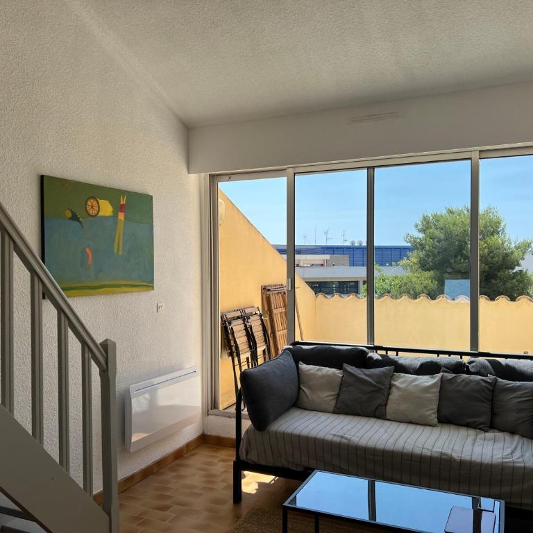 studio à 400m de la plage de la Corniche - Apartment mit 1 Schlafzimmer - 8