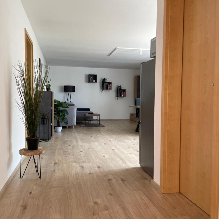ELIs Ferienwohnung - Apartment mit 1 Schlafzimmer und Terrasse - 17