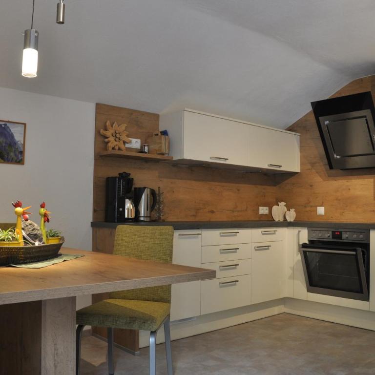Appartements Pfausler - Familien-Apartment (2 Erwachsene + 2 Kinder) - 3